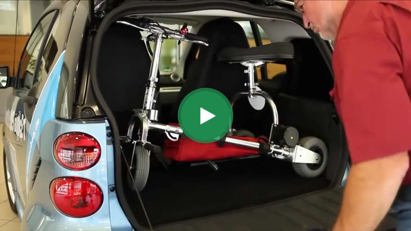 The mobility scooter TravelScoot fits in the trunk of your car